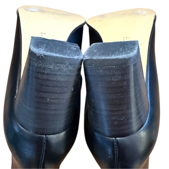 Banana Republic Black Lucca Leather Ankle Boot Italy 2.5” Heel Side Zipper 9 - Picture 11 of 16